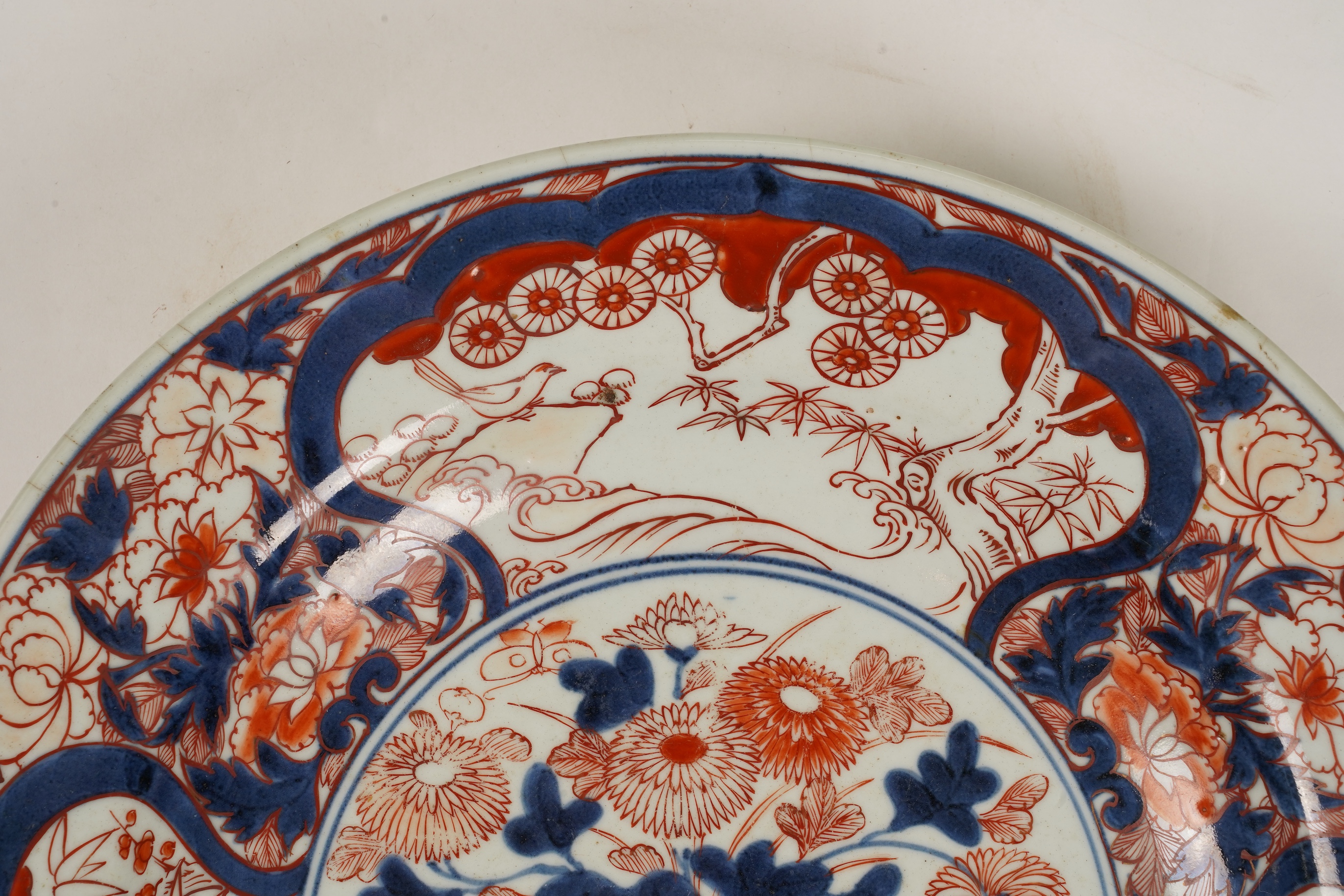 A Japanese Arita charger, late 17th/early 18th century